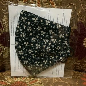 Tory Burch Face Mask